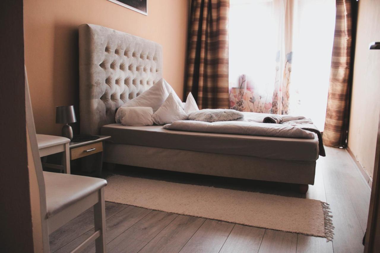 Bed and Breakfast Pannonhalma Panzio Екстер'єр фото