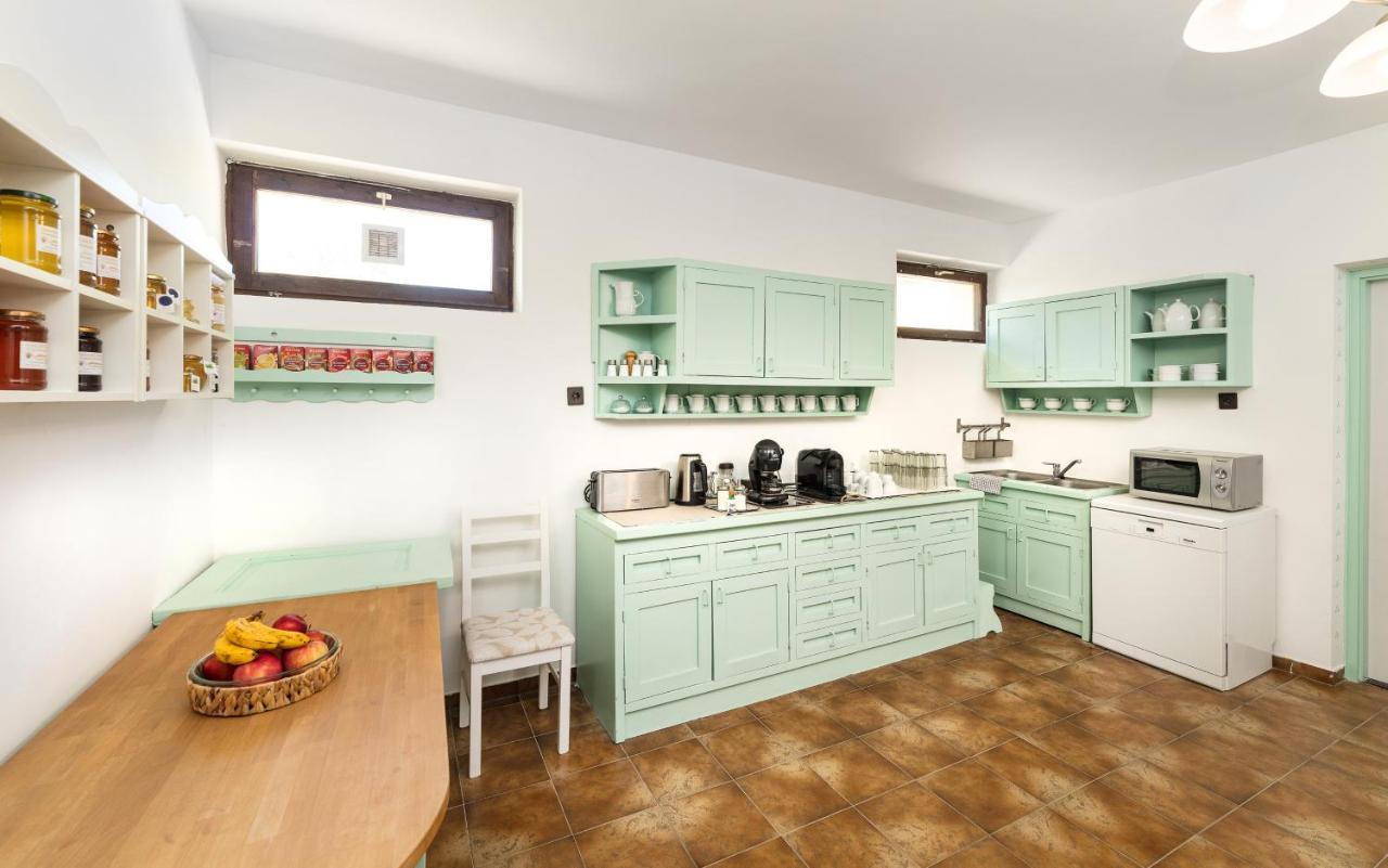 Bed and Breakfast Pannonhalma Panzio Екстер'єр фото